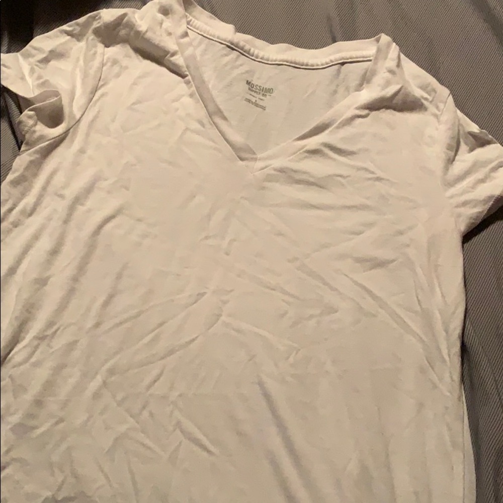 White t-shirt